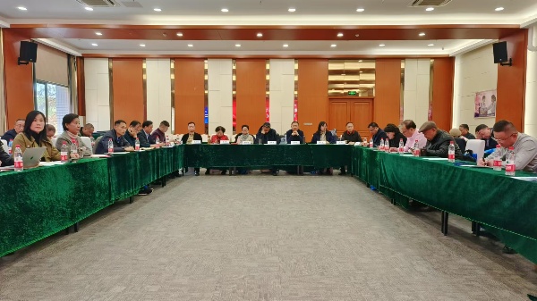 六届二次理事会5.jpg